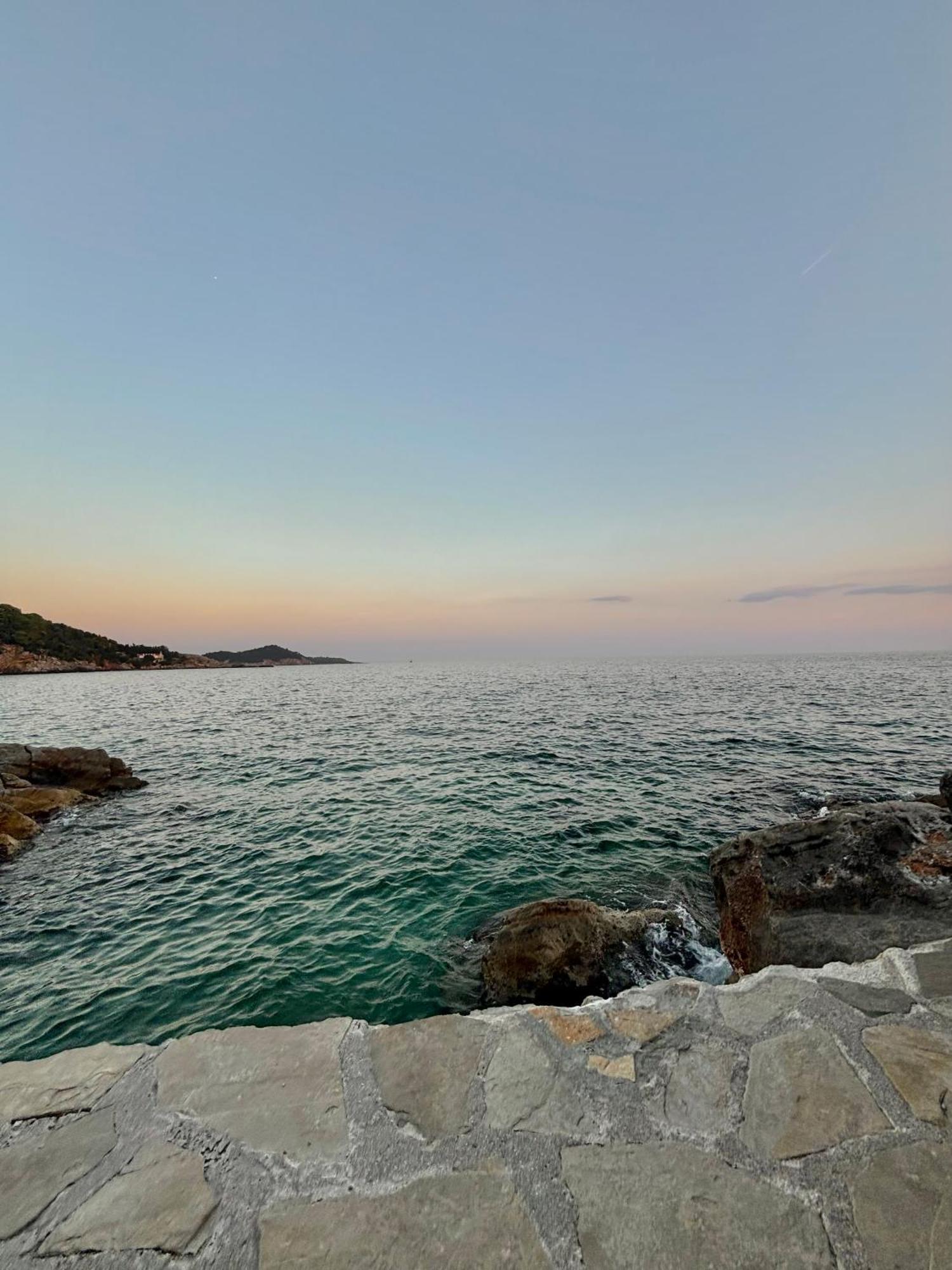Bliss Apartment Near Bellevue Beach Dubrovnik Exteriör bild